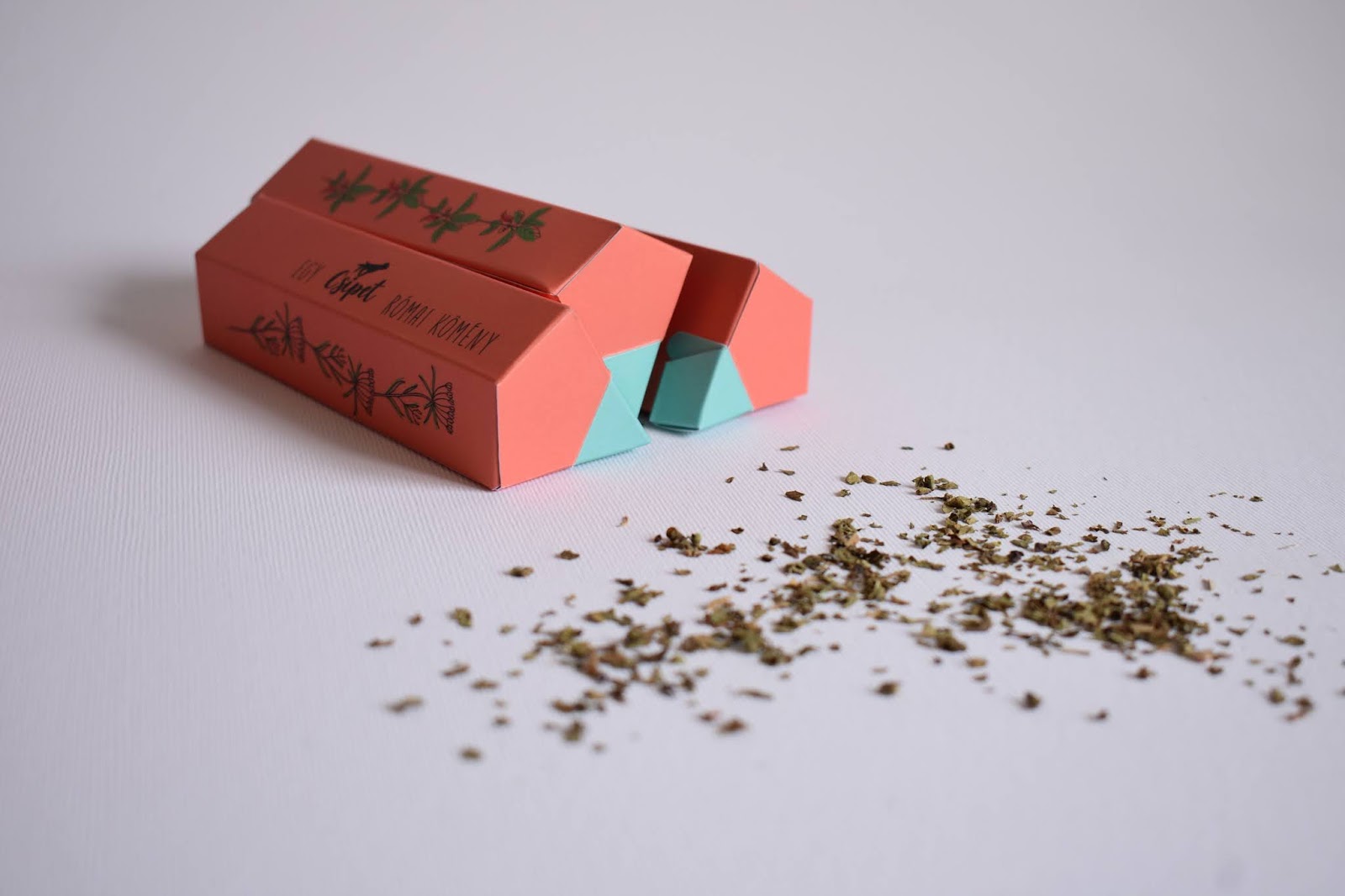 國外花草茶包裝設(shè)計(jì)(圖2)