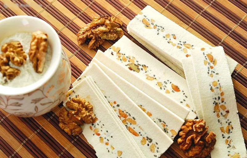 重慶合川桃片特色食品糕點(diǎn)包裝設(shè)計(jì)(圖1)
