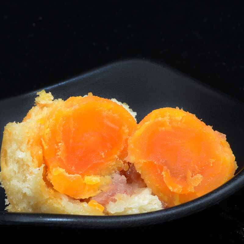 虹山如愿 火腿蛋黃滇式月餅 100g*10袋包裝禮盒產(chǎn)品包裝創(chuàng)意設計欣賞(圖4)