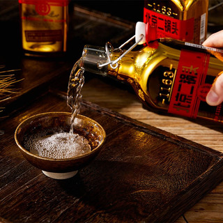 創(chuàng)意酒包裝設(shè)計(jì)永豐牌北京二鍋頭金標(biāo)出口小方瓶清香型白酒瓶整箱裝產(chǎn)品包裝設(shè)計(jì)欣賞(圖6)